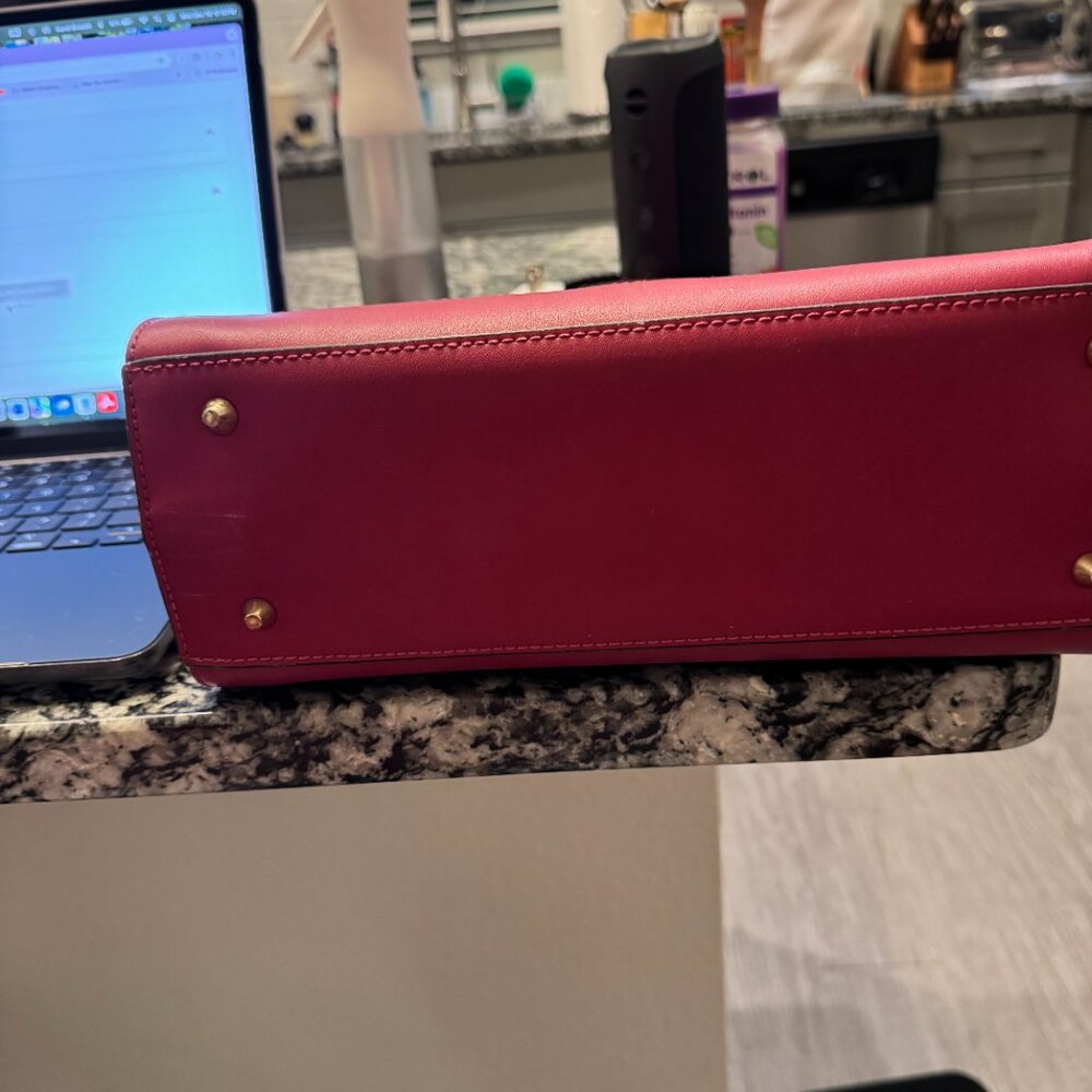 Purse - Picture 2 of 6